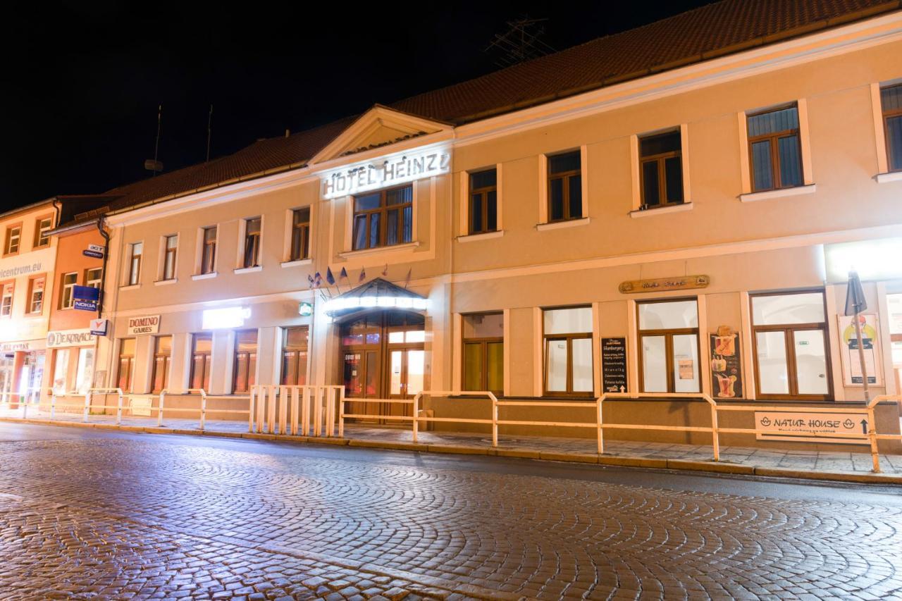 Romanticky Wellness Suite Hotel Heinz Dobris Eksteriør bilde