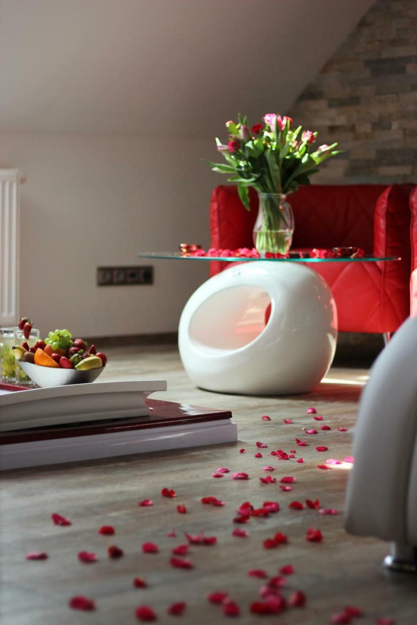 Romanticky Wellness Suite Hotel Heinz Dobris Eksteriør bilde